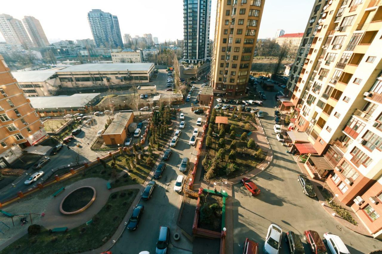 3 Комнатные Апартаменты В Центре Печерска Kyjev Exteriér fotografie